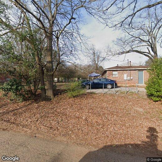 Foto principal - 2050 Yancey Ave