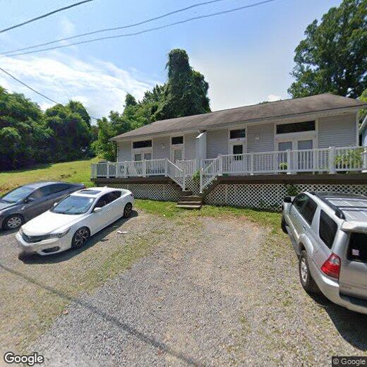 3 br, 2 bath House 129 Springbrook Street House Rental in