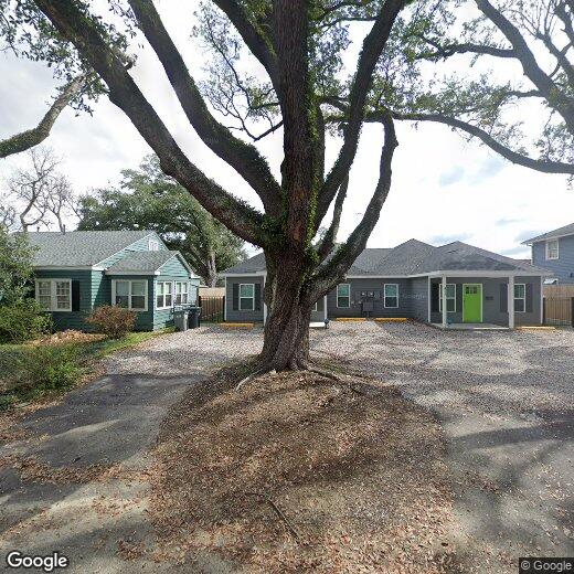 Foto principal - 417 Bedford Dr