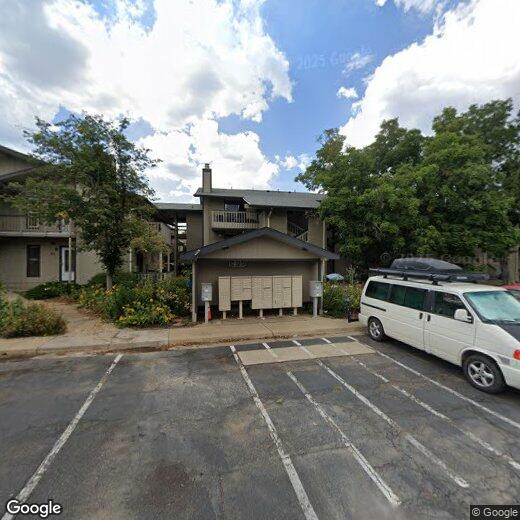 Primary Photo - 665 Manhattan Dr
