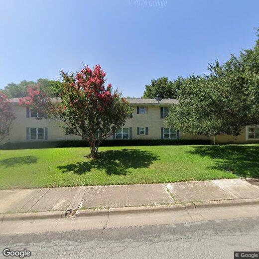 Foto principal - 5818 E University Blvd
