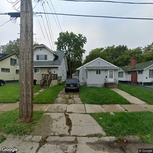 Primary Photo - 3 br, 1 bath House - 74 S Shirley St