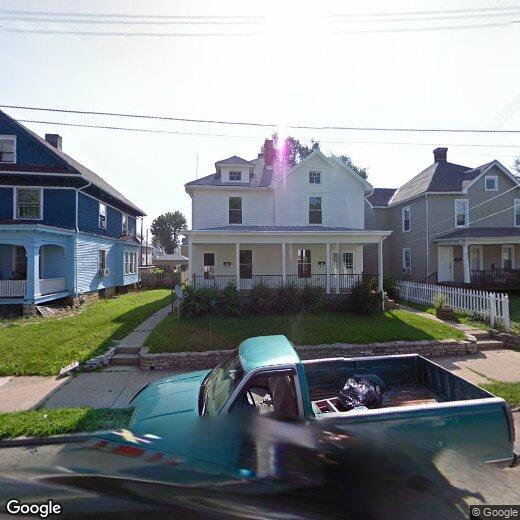 Primary Photo - 211 Young St