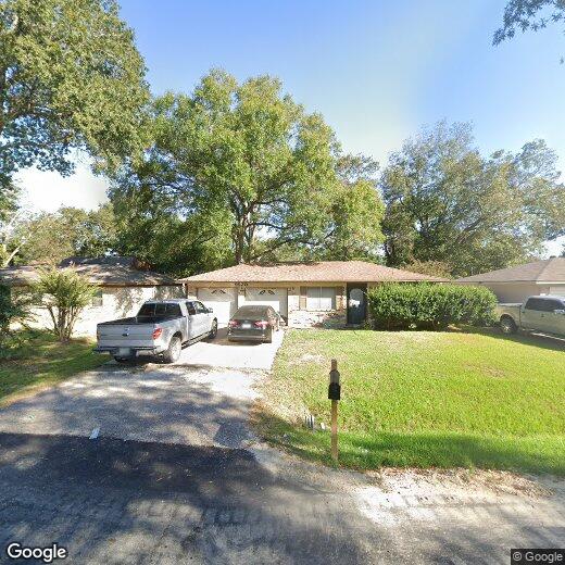 Primary Photo - 9520 Broun St