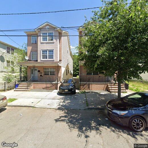 Primary Photo - 28 Kent St