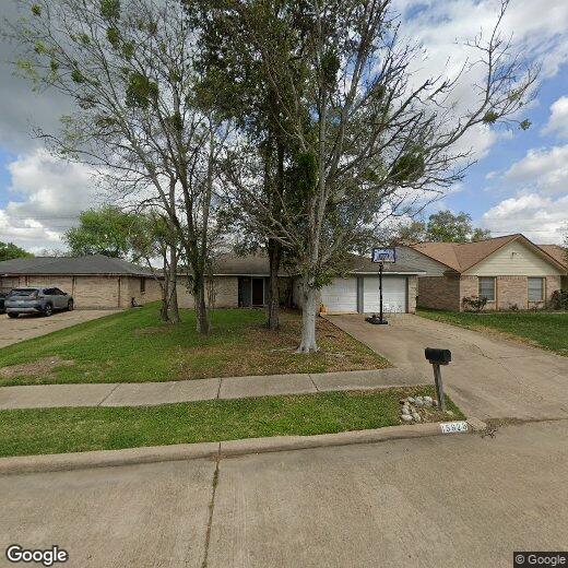 Primary Photo - 15926 Pfeiffer Dr