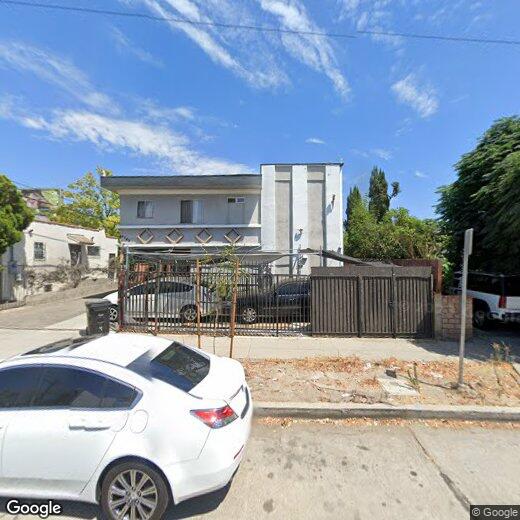 Foto principal - 6742 Farmdale Ave