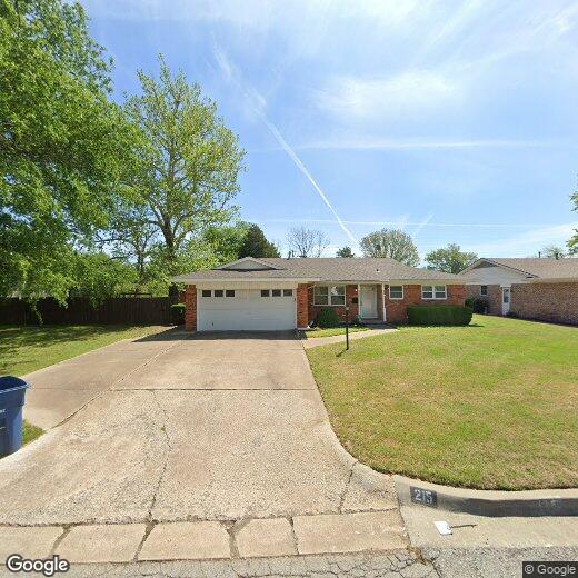 Foto principal - 215 S 118th E Ave