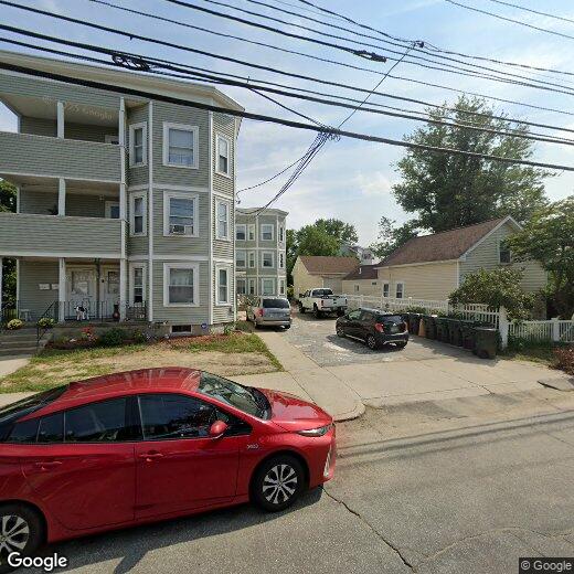 37 Brown Ave Unit 3R, Manchester, NH 03101 Room for Rent in