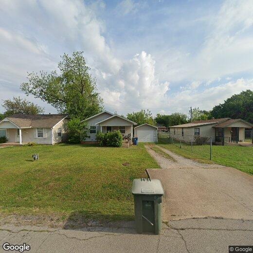 Primary Photo - Single Family Home at 117 W Wayne St , Edmond