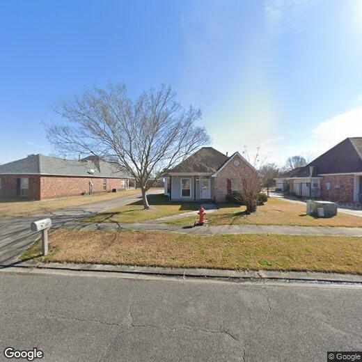 514 S Daphne Ave, Gonzales, LA 70737 House for Rent in Gonzales, LA