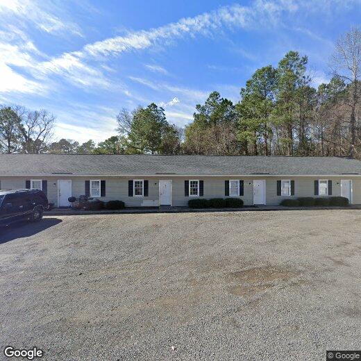 1013 E National Cemetery Rd, Florence, SC 29506 House Rental in