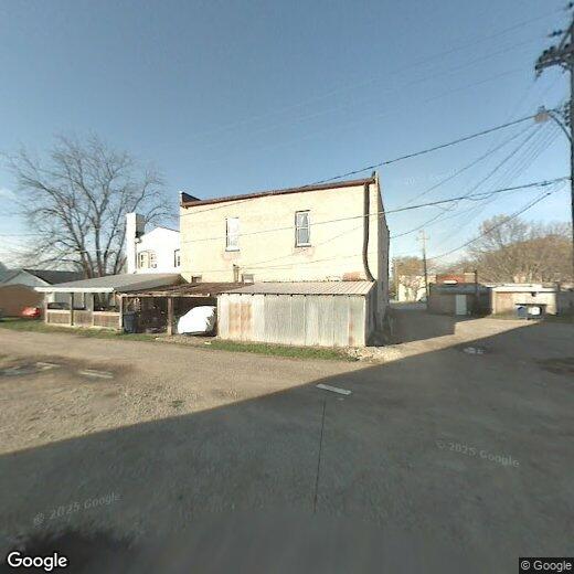 113 2nd St NE, Mitchellville, IA 50169 Room for Rent in Mitchellville