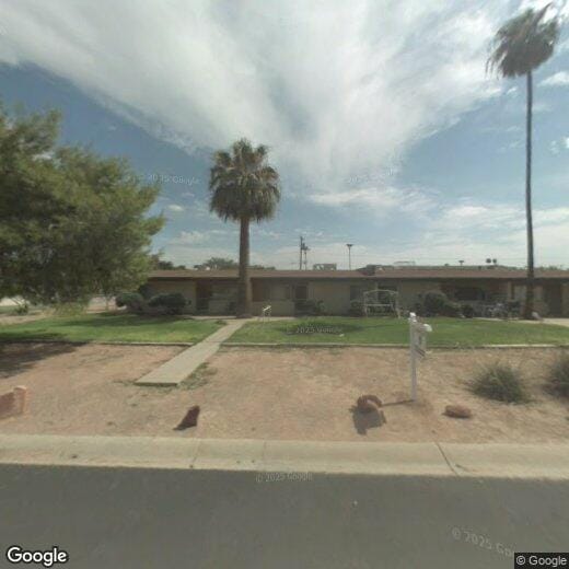 Foto principal - 7045 E Wilshire Dr