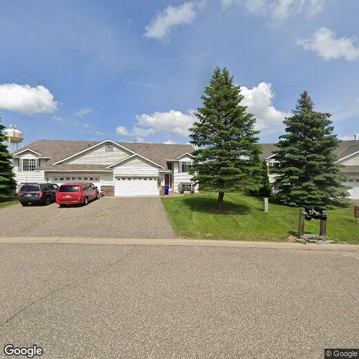 Foto principal - Charming 2BR/2BA Townhome in Prime Location