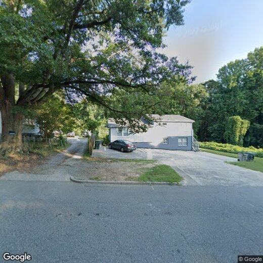 Primary Photo - 651 Clyde St