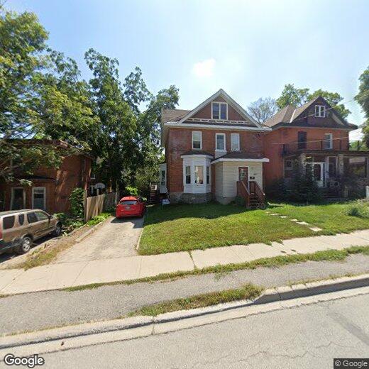 587 Yonge St, Midland, ON L4R 2E1 House for Rent in Midland, ON