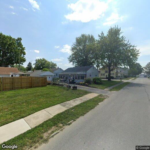 96 Oak St Unit 96 Oak, Tiffin, OH 44883 Room for Rent in Tiffin, OH