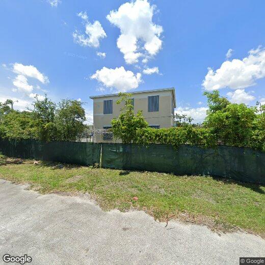 Foto principal - 2301 NW 15th St