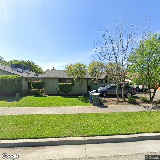 Primary Photo - 712 W Yosemite Ave