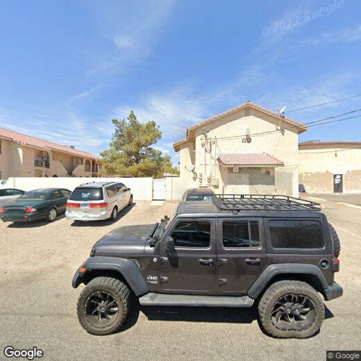 Primary Photo - 2213 N Jones Blvd