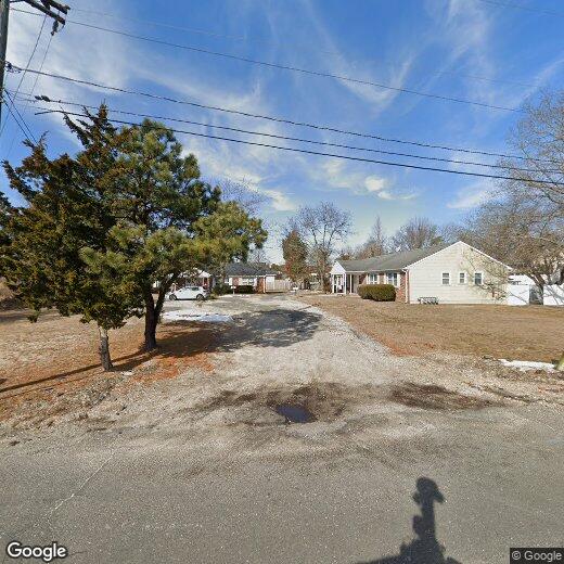 Primary Photo - 559 Summit Dr