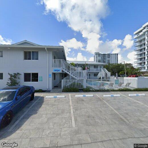Primary Photo - 1650 N Riverside Dr