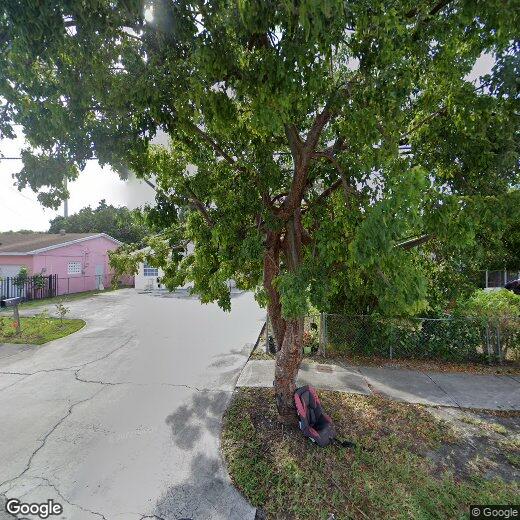 Foto principal - 520 NW 94th St