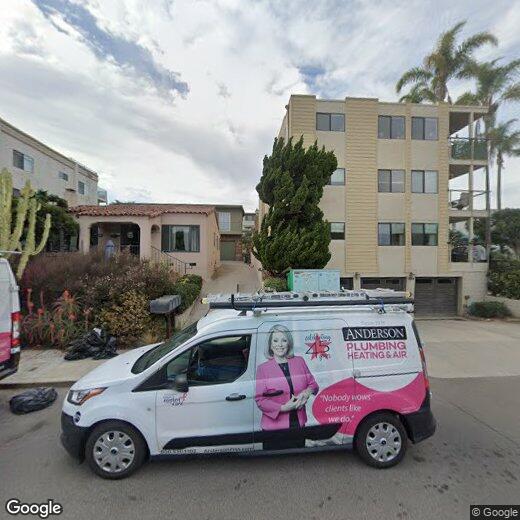 Primary Photo - 318 San Antonio Ave