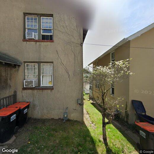 Primary Photo - 227 Mound St