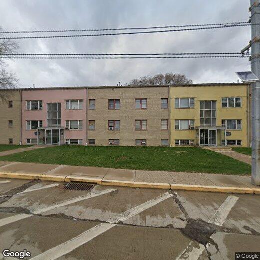 Primary Photo - 2222 Broadway Ave