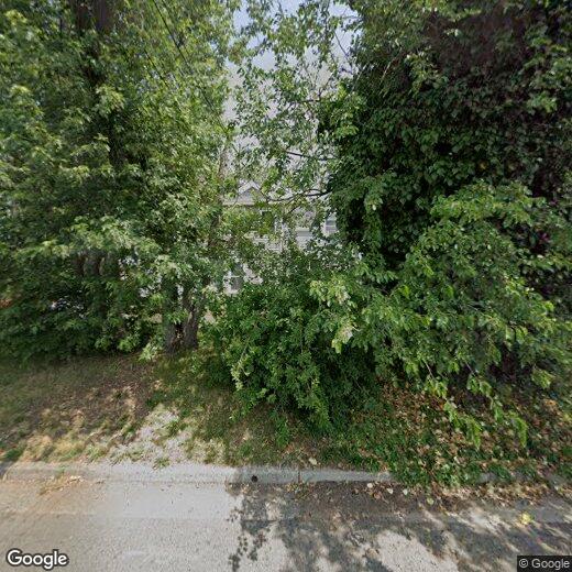 Primary Photo - 204 Montrose Ave