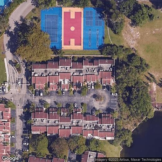 Foto principal - 6622 Racquet Club Dr