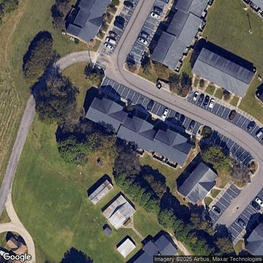 Foto principal - 1205 E Fire Tower Rd