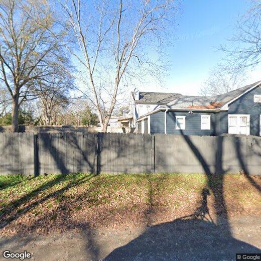 Primary Photo - 979 Moreland Ave SE