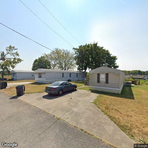 Primary Photo - 405 Debby St