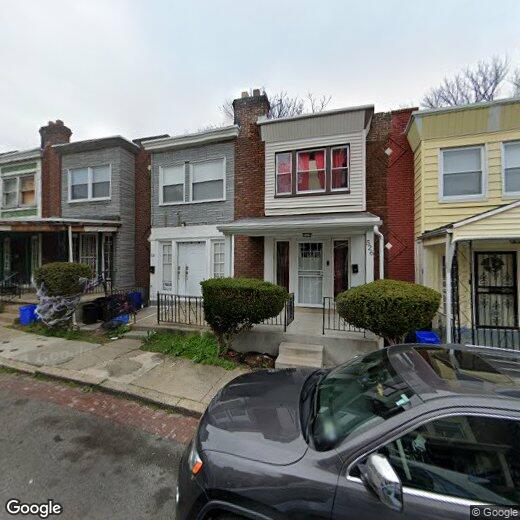 Primary Photo - 528 E Queen Ln