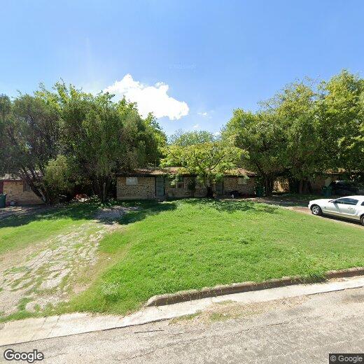 Foto principal - 208 E Valley Rd