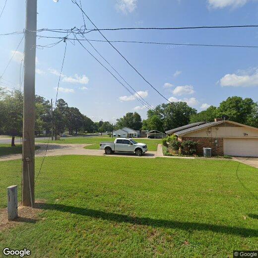 Primary Photo - 401 S White Oak Rd