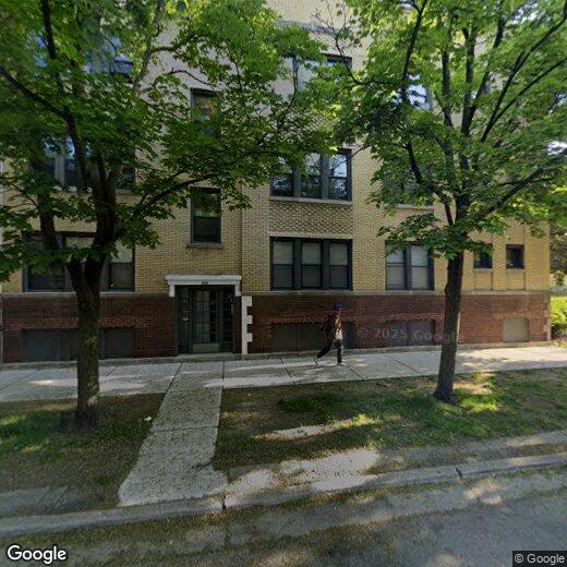 Primary Photo - 4500 N Maplewood Ave