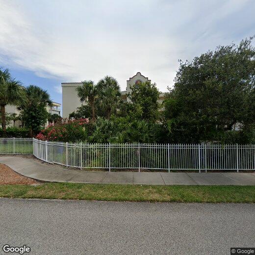Foto principal - 8951 Lake Dr