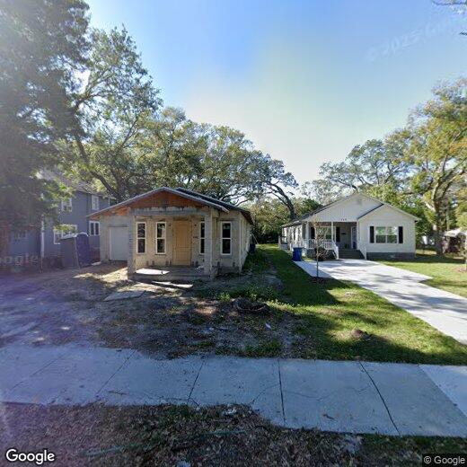 Primary Photo - 4 Bedroom Pet-Friendly Home in St. Petersb...