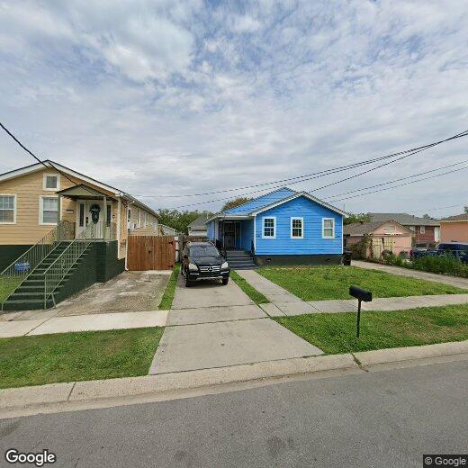 Primary Photo - 2661 Madrid St