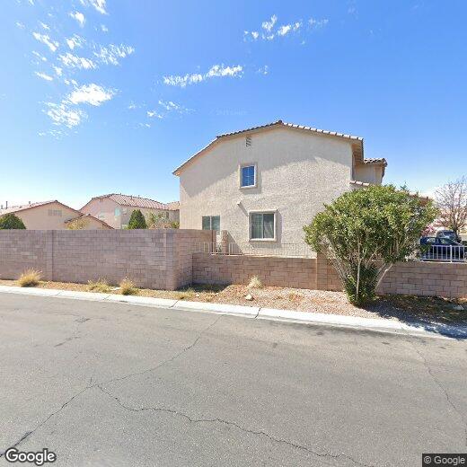 Foto principal - 8233 Ruby Heights Ave