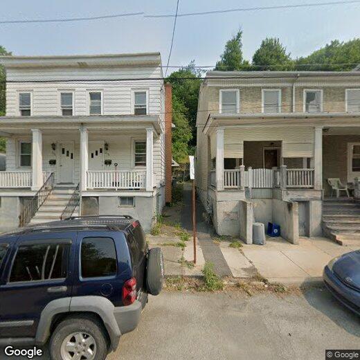 Primary Photo - 208 West Railroad St