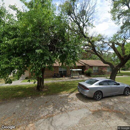 Primary Photo - 709 Witt St
