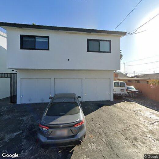Primary Photo - 1721 Freeman Ave