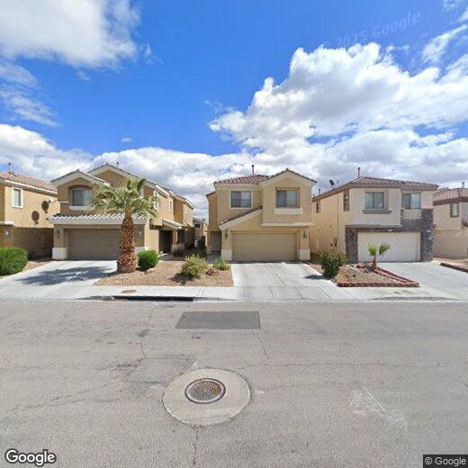 Primary Photo - 4 bedroom home, 3 baths in Southwest