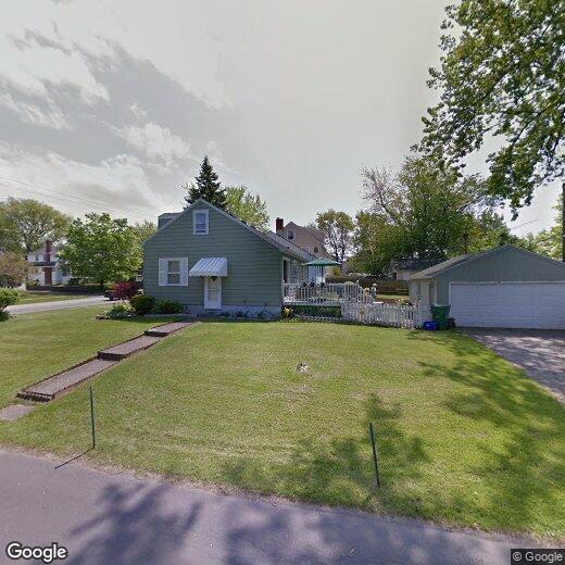 Primary Photo - 139 Bonesteel St
