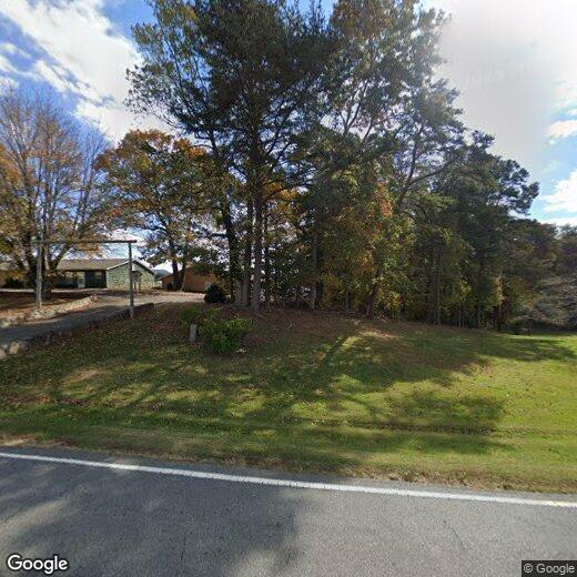 3985 NC268, Pilot Mountain, NC 27041 Room for Rent in Pilot Mountain